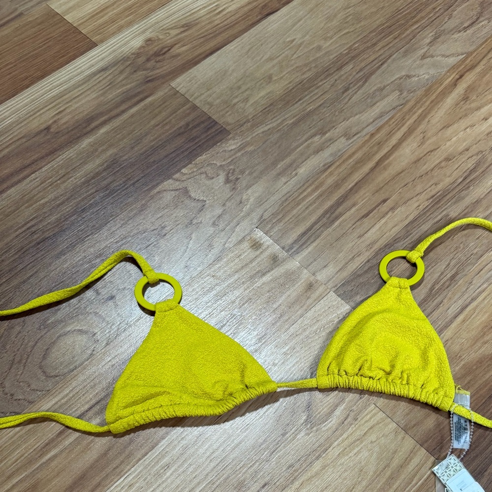 DEVON WINDSOR Yellow Triangle Citron Textured Bikini Top